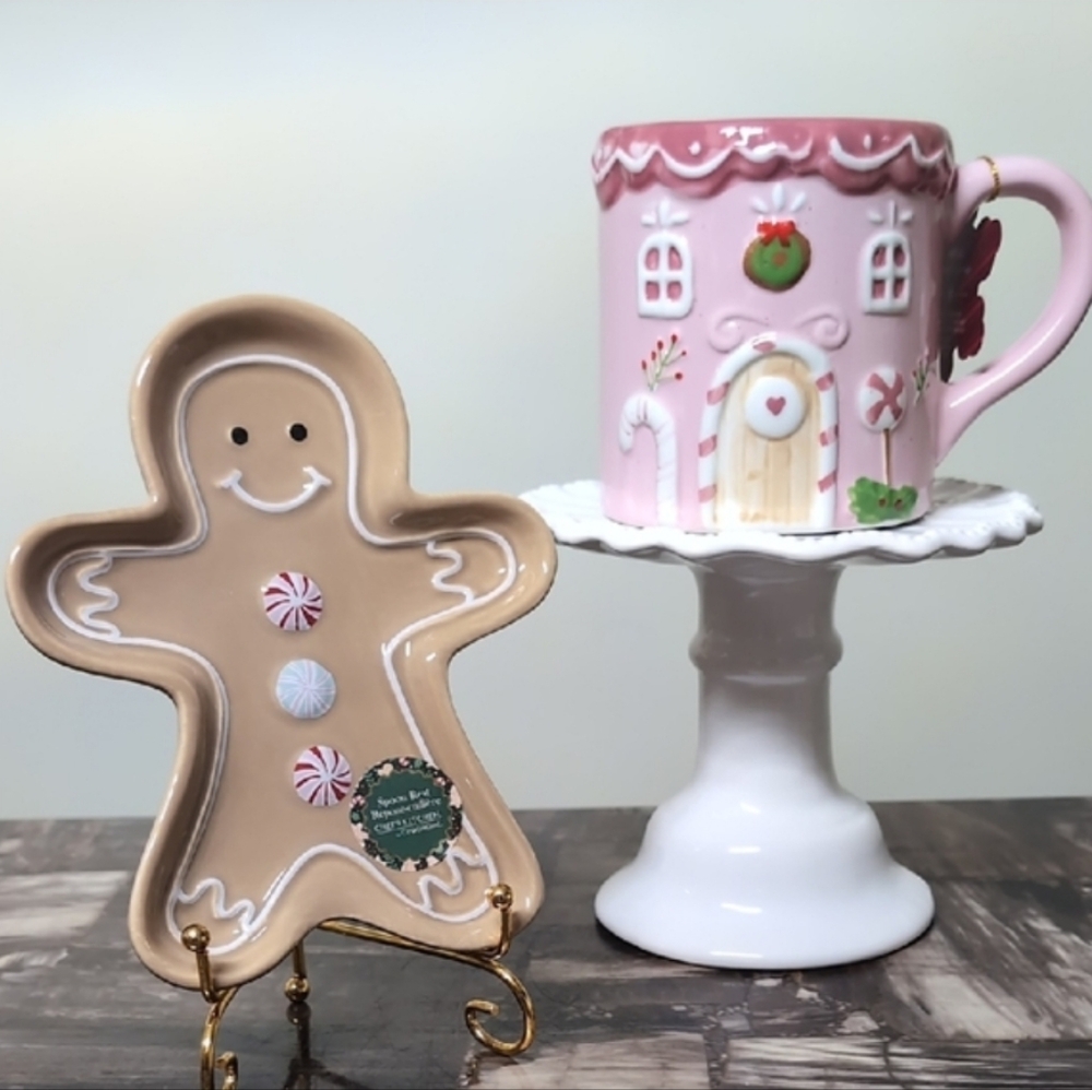 Pinkmas Gingerbread House Mug, Christmas Dinnerware ☕ - Picture 7 of 7